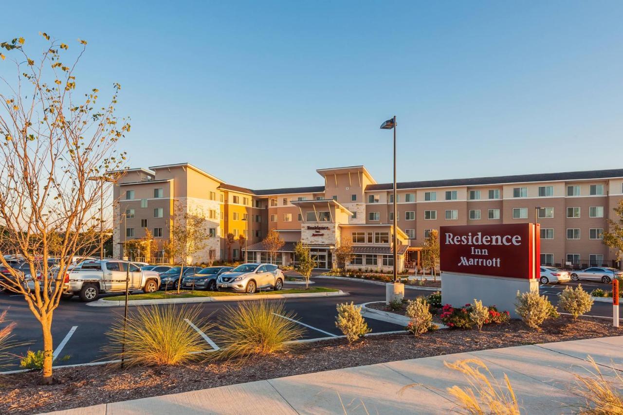 Residence Inn By Marriott Austin Airport Exterior photo