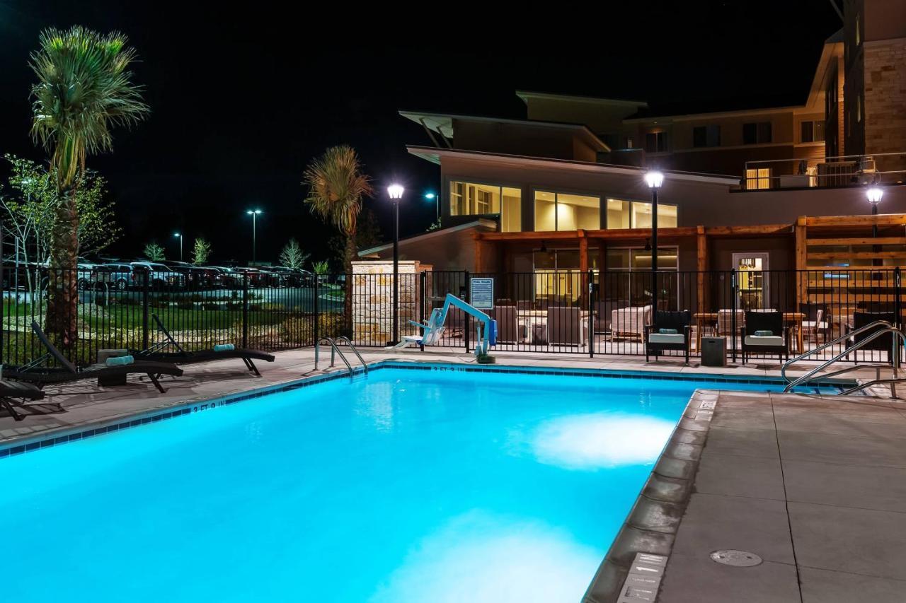 Residence Inn By Marriott Austin Airport Exterior photo