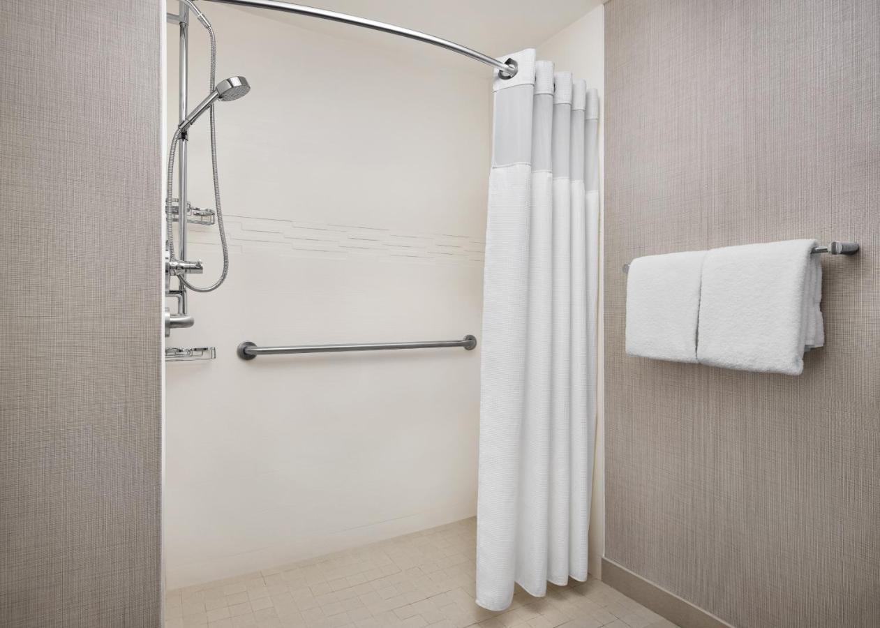 Residence Inn By Marriott Austin Airport Exterior photo